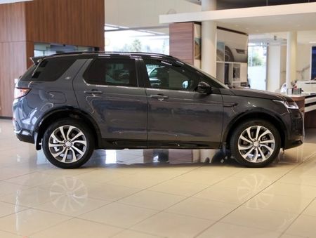 2024-Land-Rover-Discovery-Sport-20D-HSE-R-Dynamic-D200_8