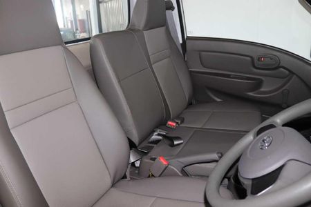 2026-Hyundai-H100-Bakkie-26D-Dropside_8