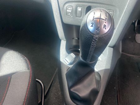 2019-Renault-Sandero-900T-Stepway-Plus-Techroad_16