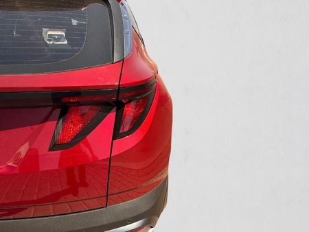 2025-Hyundai-Tucson-20-Premium-Auto_10