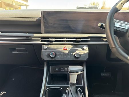 2025-Hyundai-Tucson-20-Premium-Auto_18