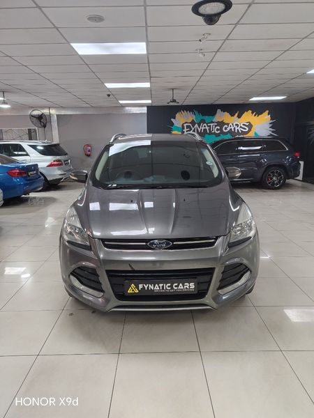 2014-Ford-Kuga-16-EcoBoost-Ambiente_1