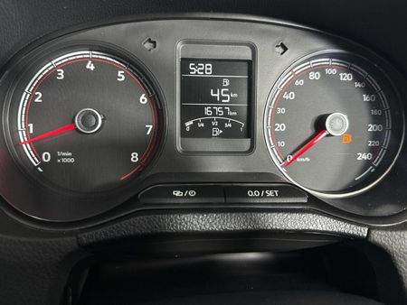 2025-Volkswagen-Polo-Vivo-14-Life_2