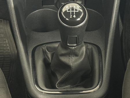 2025-Volkswagen-Polo-Vivo-14-Life_7
