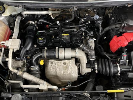 2015-Ford-EcoSport-15-TDCi-Titanium_12