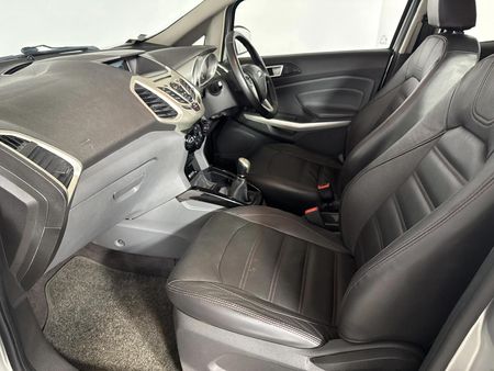2015-Ford-EcoSport-15-TDCi-Titanium_8