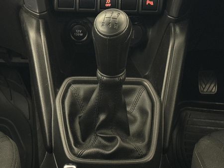 2023-Suzuki-Grand-Vitara-15-GL_10