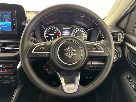 2023-Suzuki-Grand-Vitara-15-GL_11