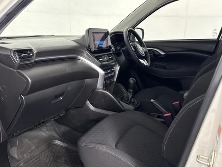 2023-Suzuki-Grand-Vitara-15-GL_8