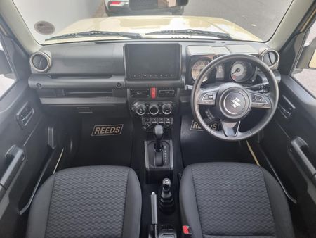 2024-Suzuki-Jimny-15-GLX-AllGrip-5-Door-Auto_11