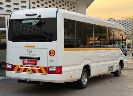 2025-Toyota-Coaster-28D-GL-Auto-23-Seater_3