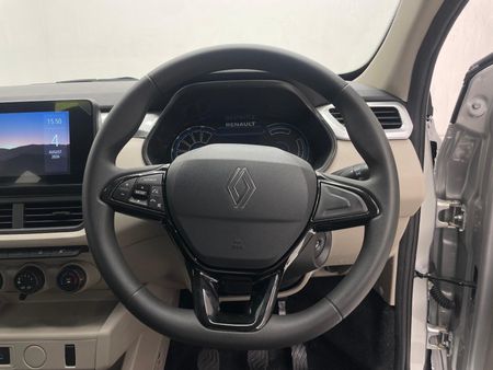 2026-Renault-Triber-10-Evolution_14