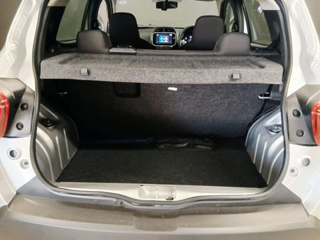 2026-Renault-Kwid-10-Climber-Auto_9