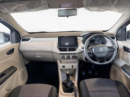 2026-Renault-Triber-10-Evolution_10