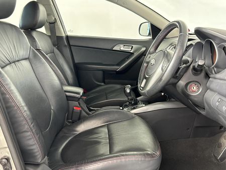 2011-Kia-Cerato-20-Auto_9