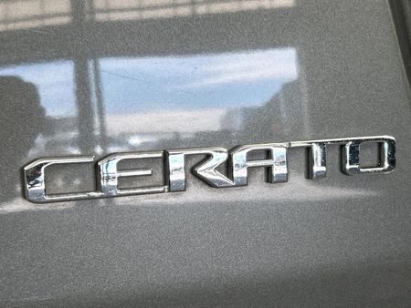 2011-Kia-Cerato-20-Auto_11