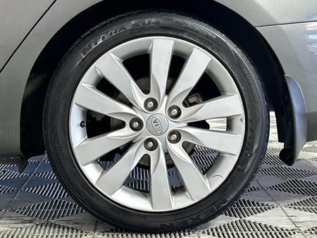 2011-Kia-Cerato-20-Auto_6