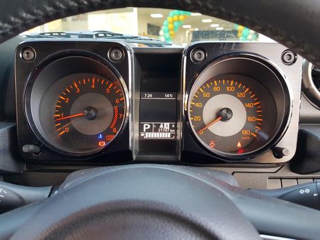 2024-Suzuki-Jimny-15-GLX-AllGrip-5-Door-Auto_9