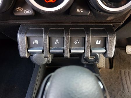 2024-Suzuki-Jimny-15-GLX-AllGrip-5-Door-Auto_18