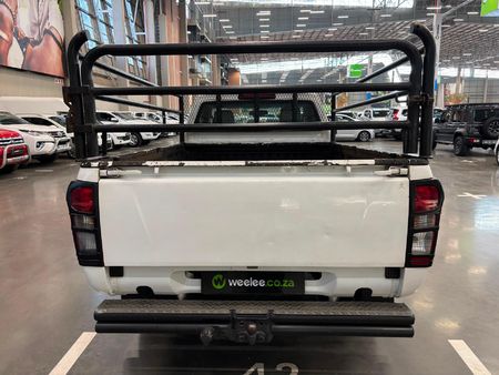 2017-Isuzu-KB-250D-Leed-Fleetside-Single-Cab_3