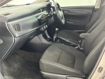 2014-Toyota-Corolla-14-D-Esteem_5