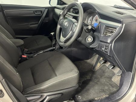 2014-Toyota-Corolla-14-D-Esteem_6