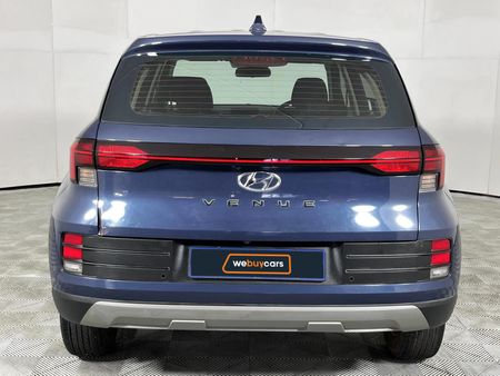 2023-Hyundai-Venue-12-Motion_10