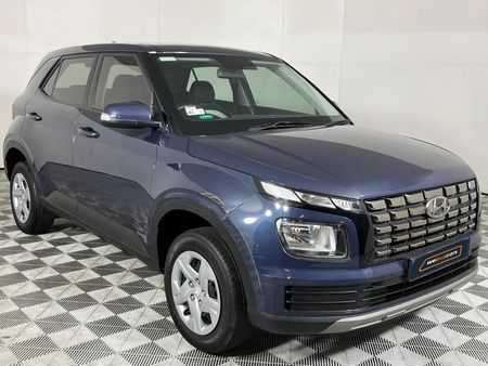 2023-Hyundai-Venue-12-Motion_8