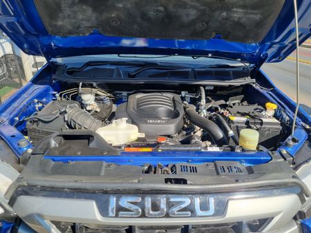 2022-Isuzu-D-Max-30-DDI-LSE-Auto-Double-Cab_12