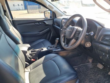 2022-Isuzu-D-Max-30-DDI-LSE-Auto-Double-Cab_4