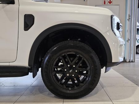 2026-Ford-Everest-20-Sit-Active-Auto_17