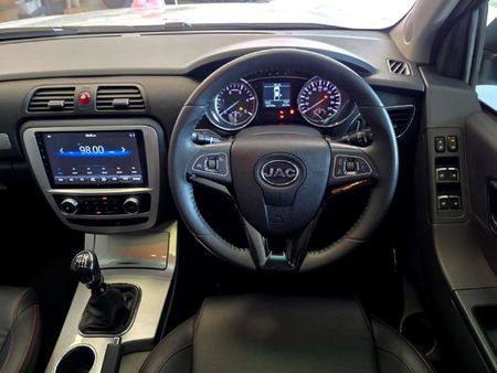 2024-JAC-T8-20-CTI-Super-Lux-Double-Cab_4