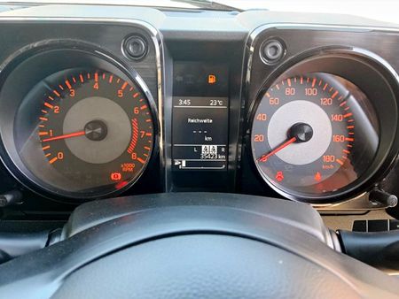 2024-Suzuki-Jimny-15-GLX-AllGrip-5-Door_15