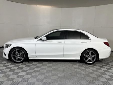 2015-Mercedes-Benz-C-Class-C-220-Bluetec-AMG-Line-Auto_15