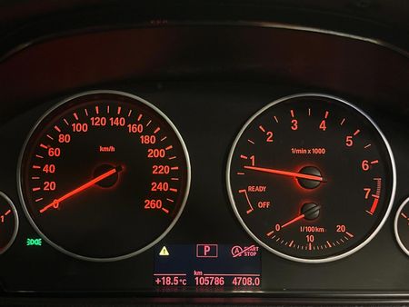 2017-BMW-3-Series-320i-Auto_2