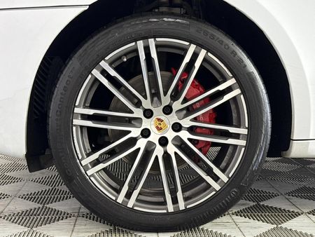 2017-Porsche-Macan-GTS_4