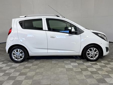 2016-Chevrolet-Spark-12-LS_16