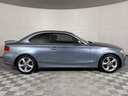 2010-BMW-1-Series-125i-Coupe-Auto_12