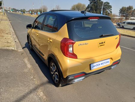 2023-Kia-Picanto-12-xline-Auto_4