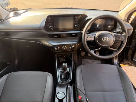 2023-Hyundai-i20-14-Fluid_6