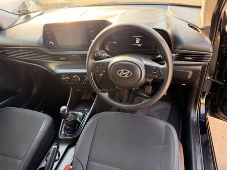 2023-Hyundai-i20-14-Fluid_8