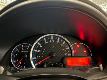 2019-Datsun-Go-12-Lux_10
