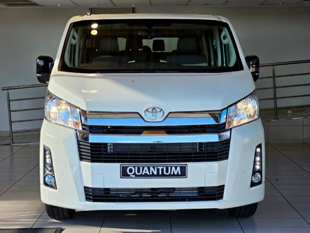 2026-Toyota-Quantum-28-GL-14-Seat_4