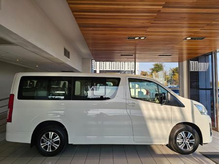2026-Toyota-Quantum-28-GL-14-Seat_7