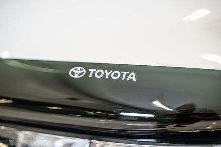 2026-Toyota-Land-Cruiser-300-V6-33D-GX-R_5
