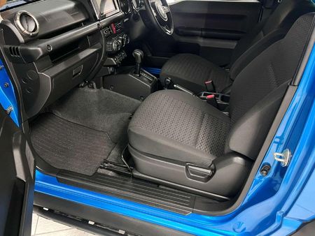 2020-Suzuki-Jimny-15-GLX-Auto_5