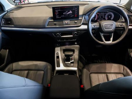 2026-Audi-Q5-40-TDI-quattro-Advanced-Auto_16
