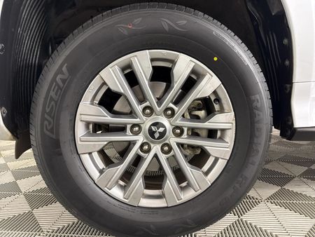 2022-Mitsubishi-Pajero-Sport-24D-Auto_7