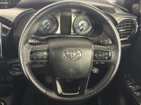 2021-Toyota-Hilux-28-GD-6-Raised-Body-Legend-RS-4x4-Double-Cab_9
