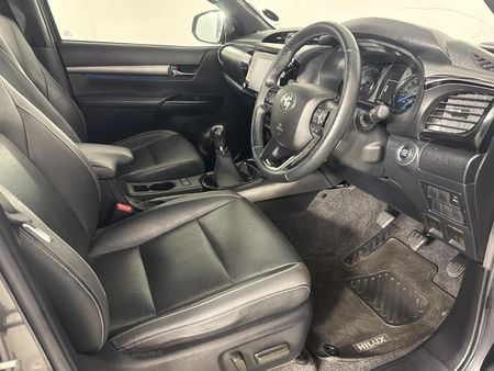 2021-Toyota-Hilux-28-GD-6-Raised-Body-Legend-RS-4x4-Double-Cab_6